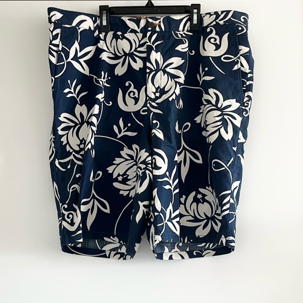 Reyn Spooner Floral Navy and White Shorts